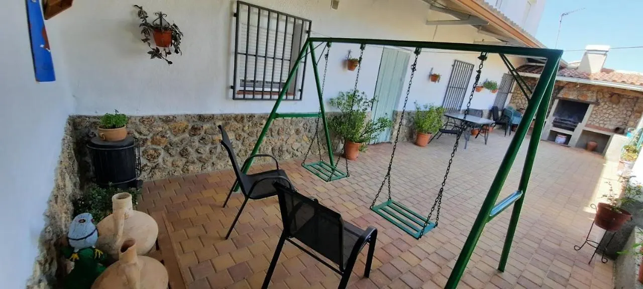 Las NoguerasVivienda Rural Casa Manoli别墅 度假居 Las Nogueras
